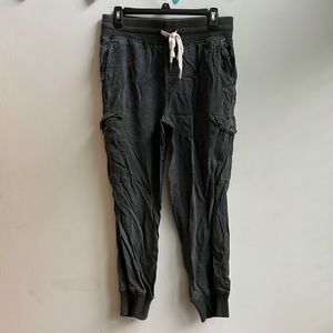 Aerie size M cargo pants loose fit VGUC